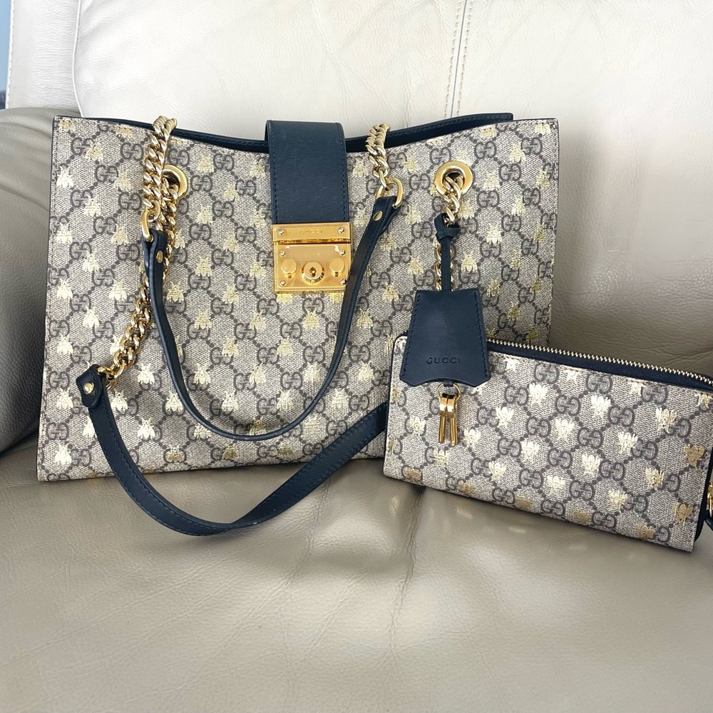 Gucci padlock chain- Gold Bee collection- Handbag and wallet set - Picture 3 of 17